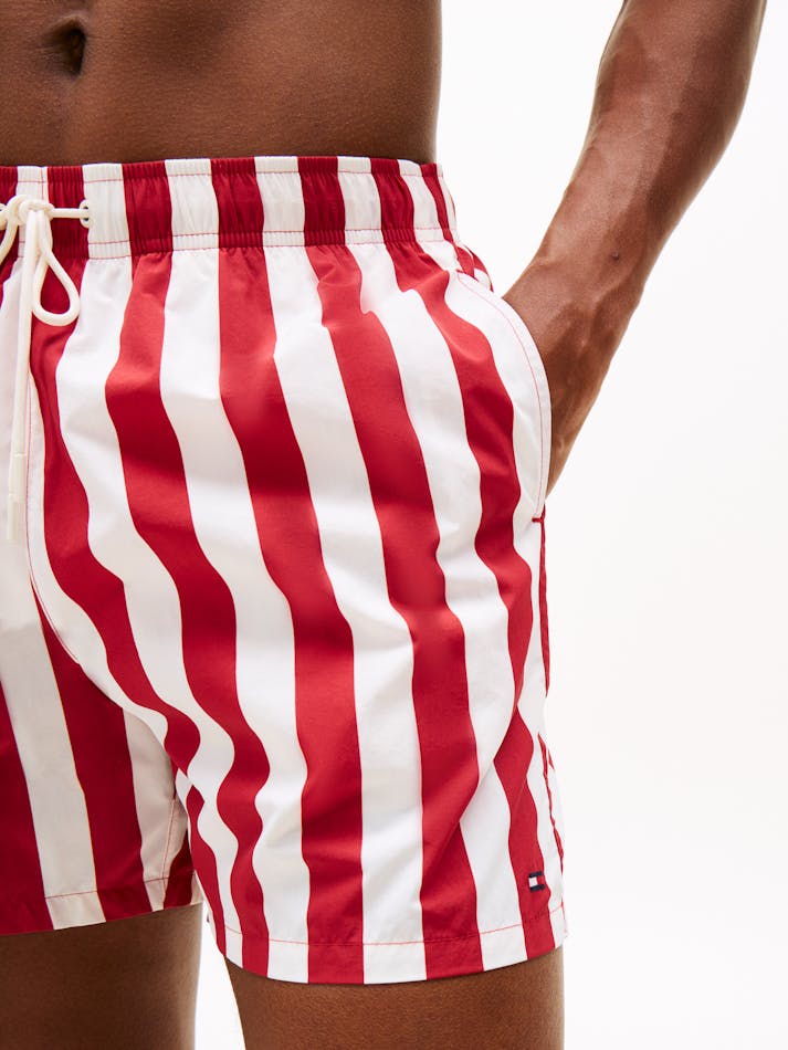 0F56C026-6540-CB13-4E79-0110F0B6B059