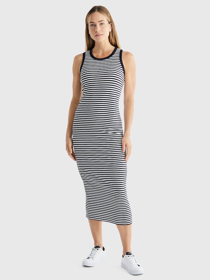 76C3B5CC-83FD-2E23-046A-30F3D822BB5B