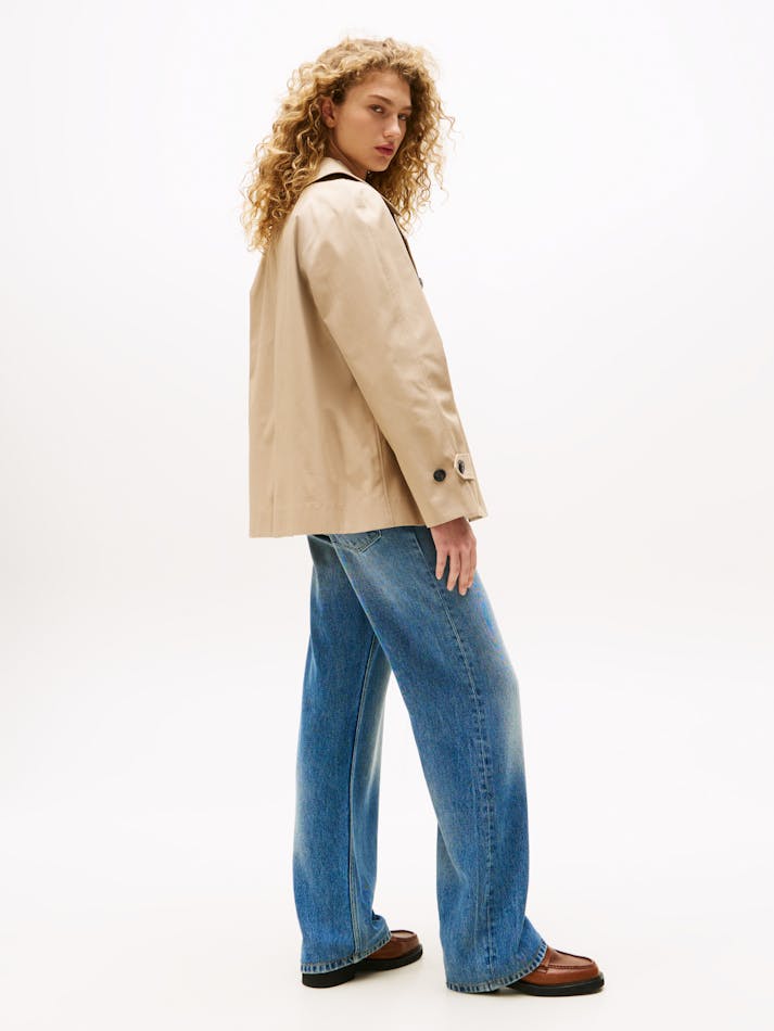 8AE67606-AEB5-DB5F-6423-6384D1525C2A