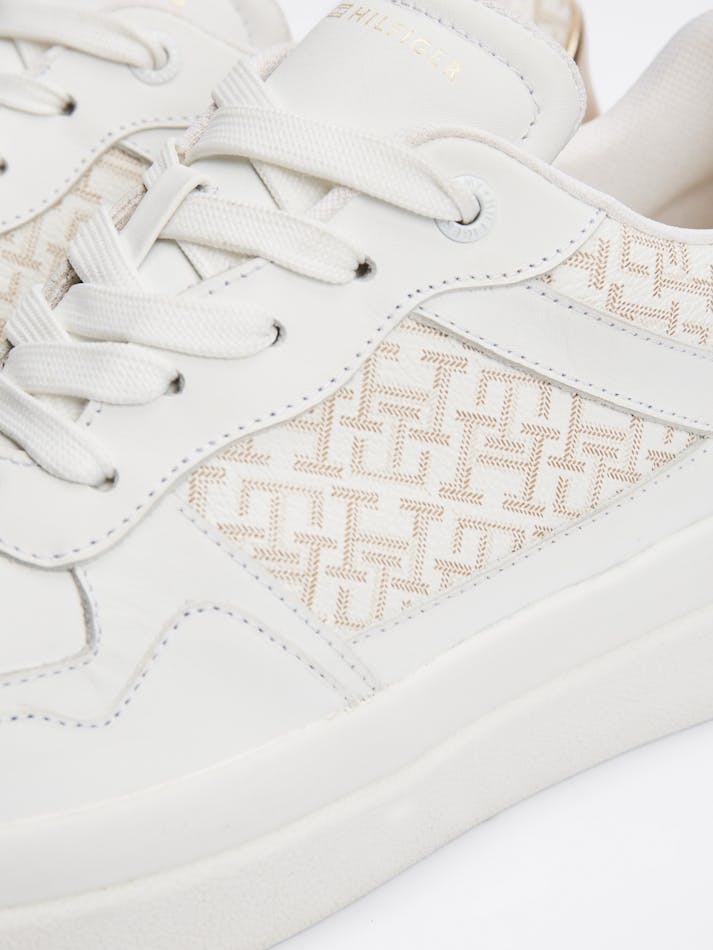 8E73B1E5-9C57-FC39-E50D-0E7648BBCE03