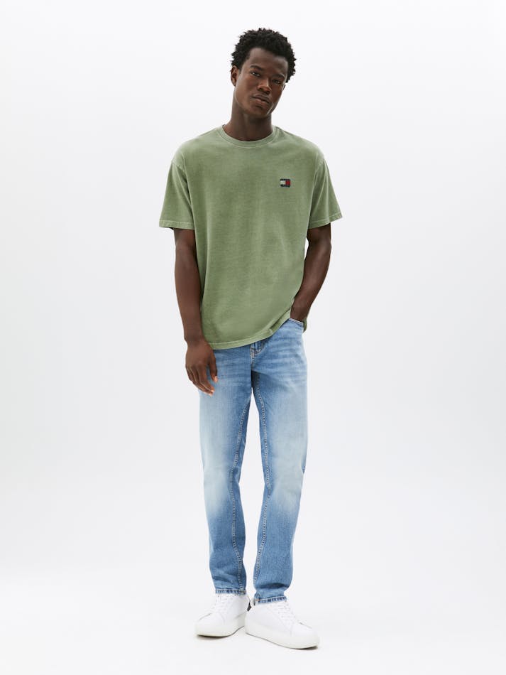 A40EBCF4-5C3D-3C30-6819-9C1CA8393E1B