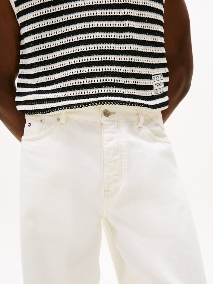 AB733938-C0F7-7F4F-C174-31F7755B448D