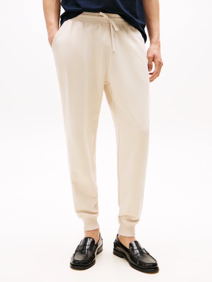 D249C60B-E089-6F07-8B70-E1DDFB1A0DE9