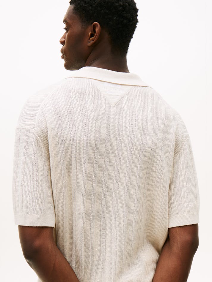 DFBED159-4914-EC67-F6FC-4AD2AFC60485