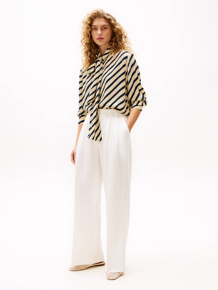 E5852015-9F89-EC8B-D7CD-C876DE82AD07