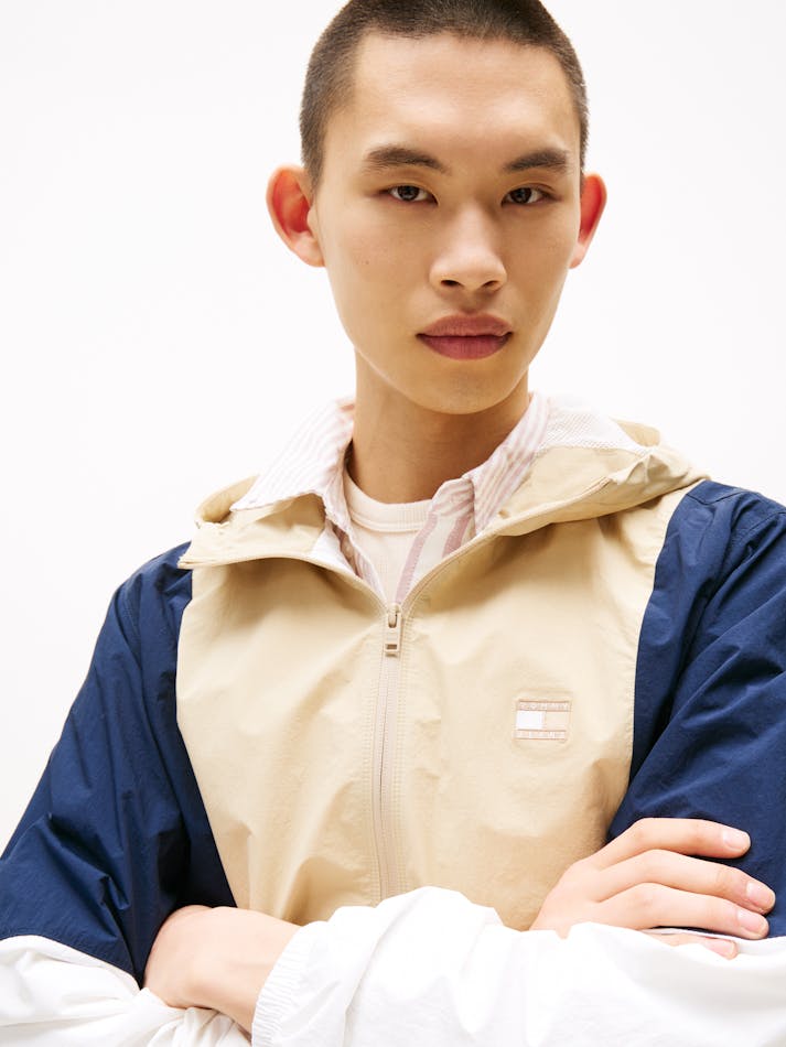 F0D04F28-02B5-B2DF-5C33-5916C218A09C