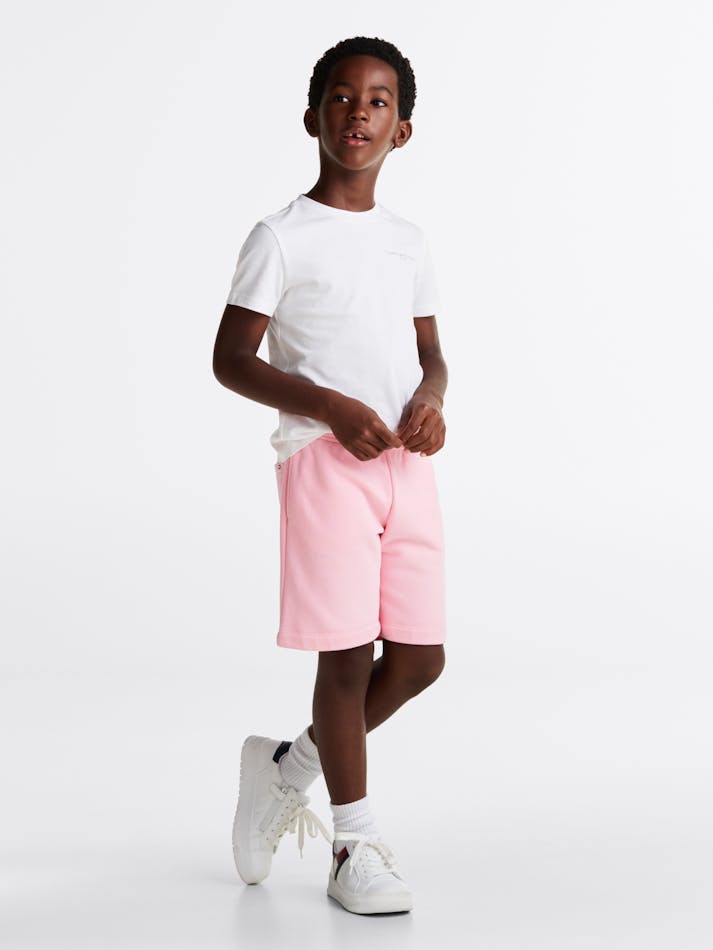 1831272E-8A3D-51AA-B61A-F4760FF5C184