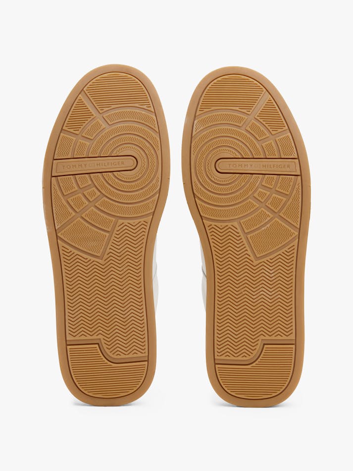 2F3146A4-4289-D272-D4A8-26D2A50E867F