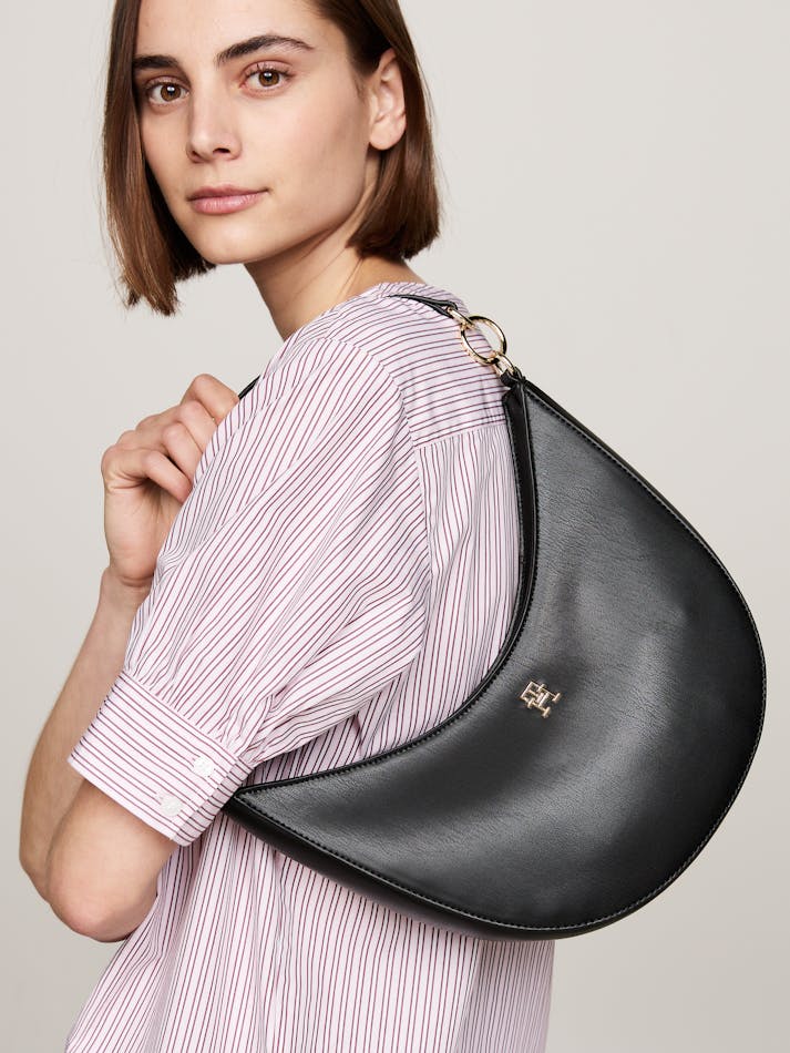 366ECFF9-C129-D580-58DD-24E1CE74161F