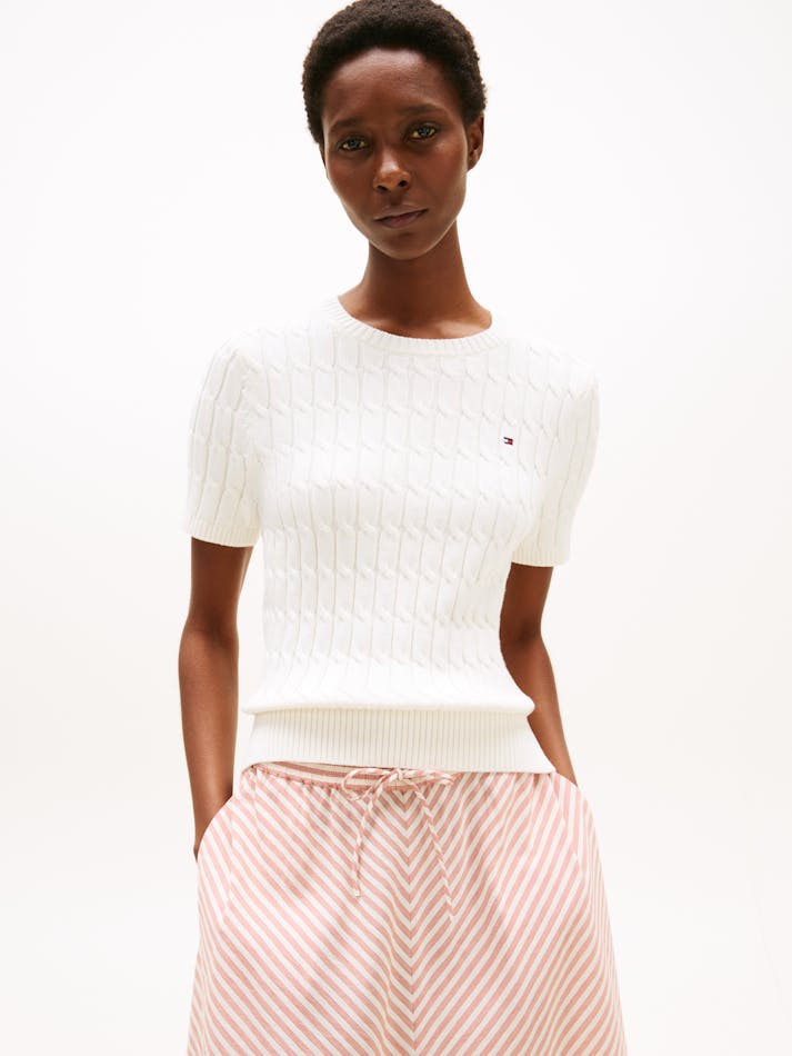 CABLE SHORT SLEEVE SWEATER