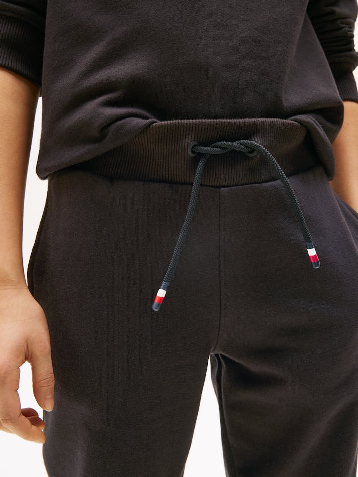 47AFB32F-E5D1-3EFC-E615-093CCA5FFEF9