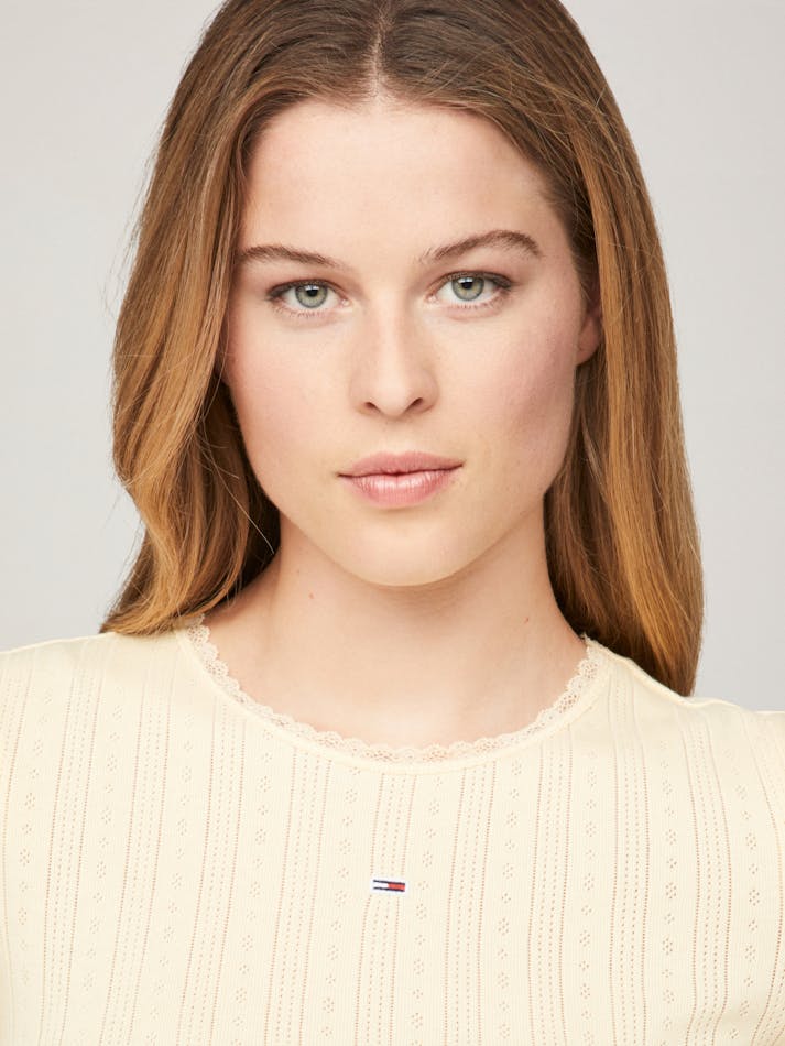 674BAD71-7367-2003-8D52-72C15BA7F561