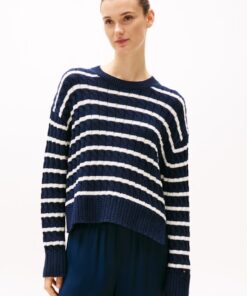 CABLE KNIT CREW NECK JUMPER