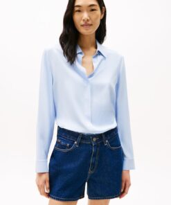 CONCEALED PLACKET RELAXED SHIRT