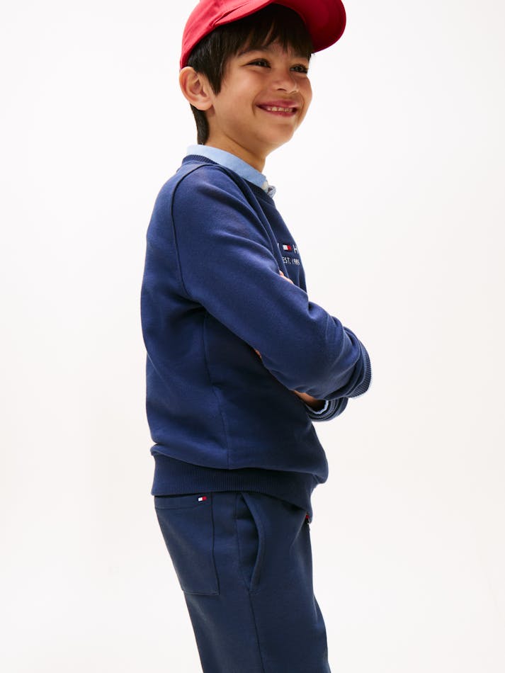 F1395B7C-057A-5E53-F38D-826429581031